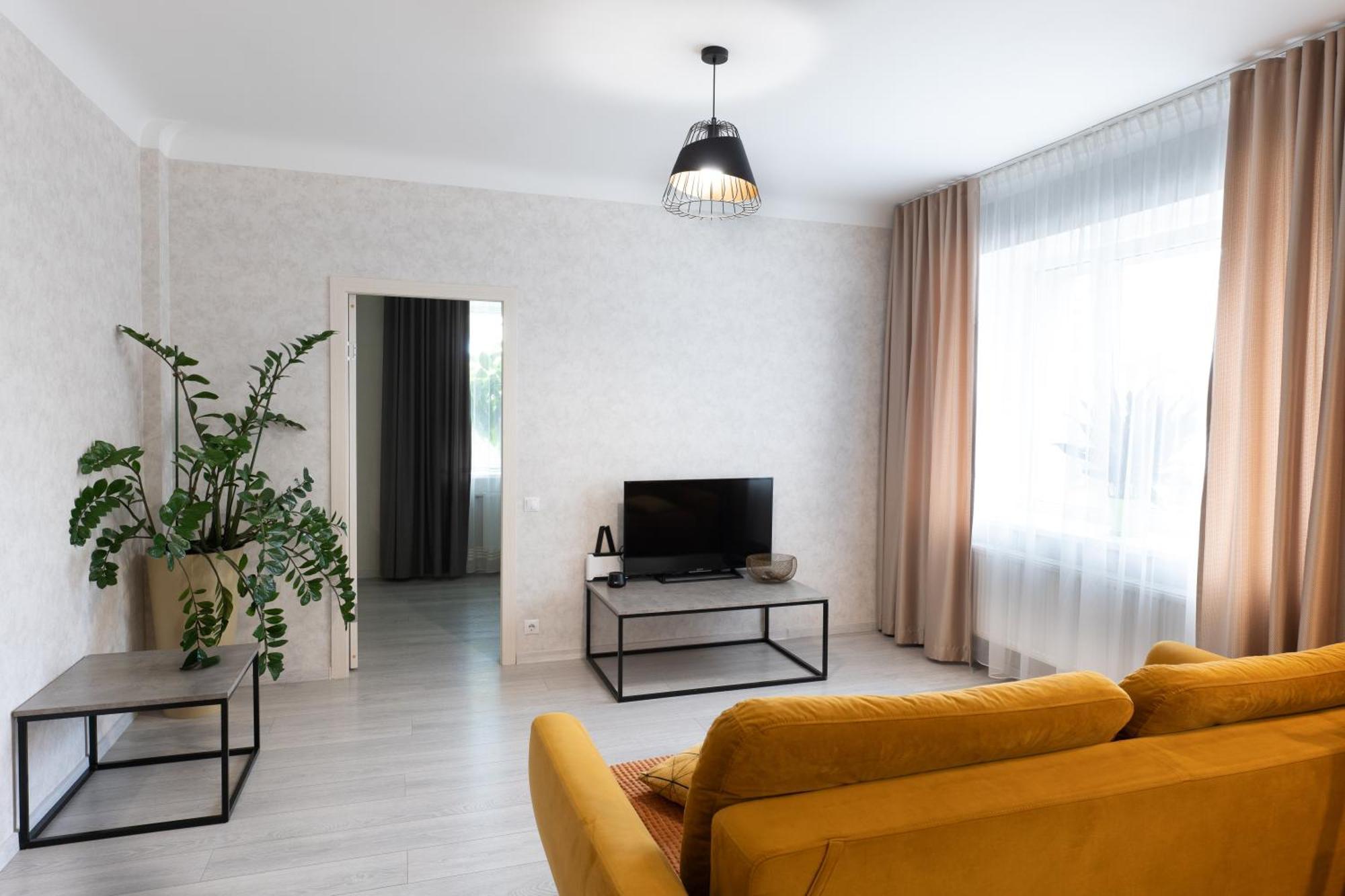 Centra Apartamenti Eliza Limbazi Luaran gambar